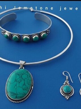 Turquoise Stone sterling Silver Necklace, Bracelet & Earrings Set